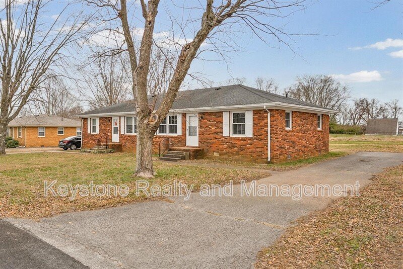 109 Holley Drive Unit B property image