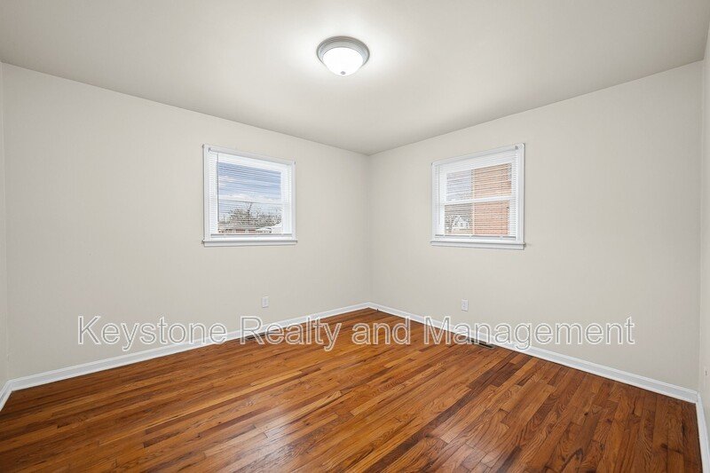 109 Holley Drive Unit B property image