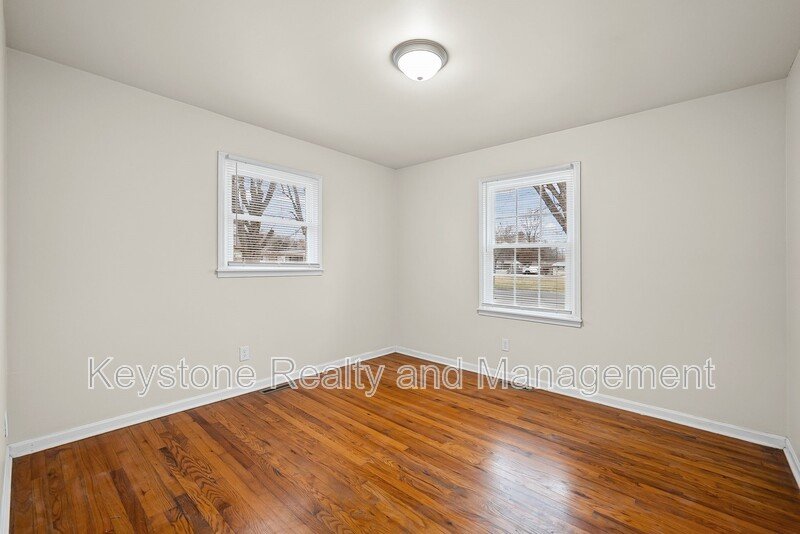 109 Holley Drive Unit B property image