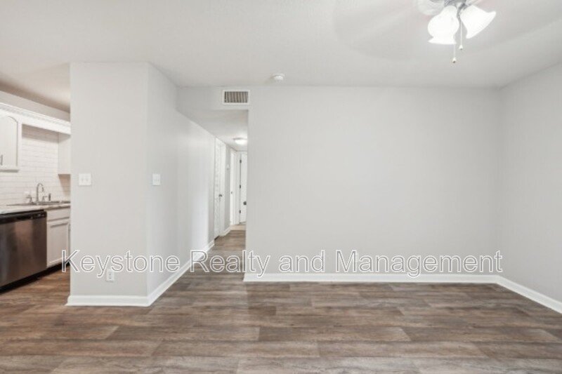 3301 Royster Lane Unit 105 property image