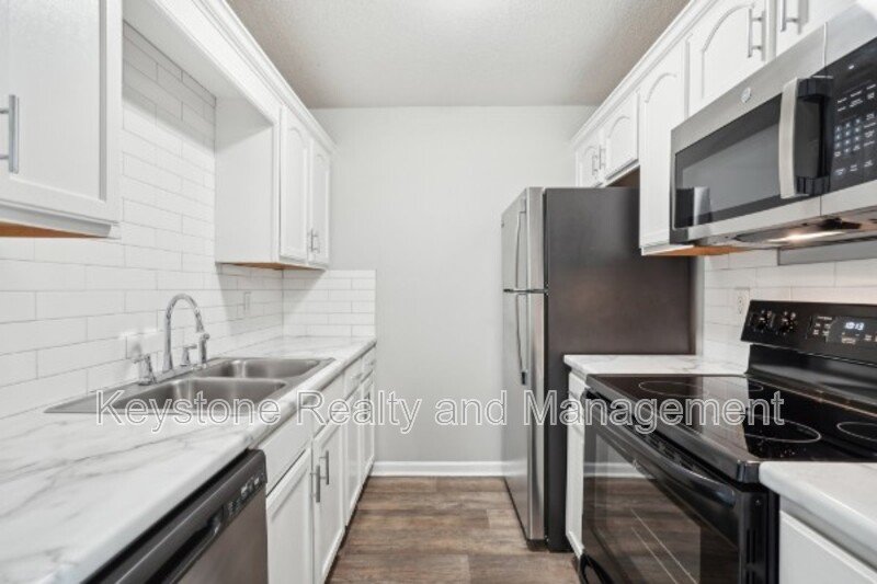 3301 Royster Lane Unit 105 property image