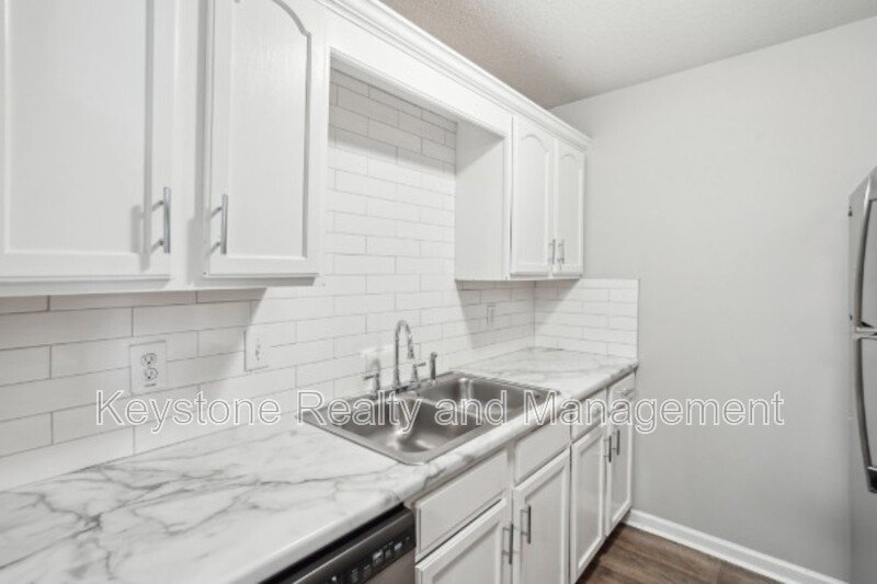 3301 Royster Lane Unit 105 property image