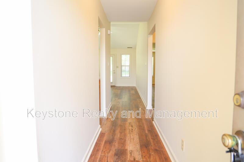 755 Sivley Road property image