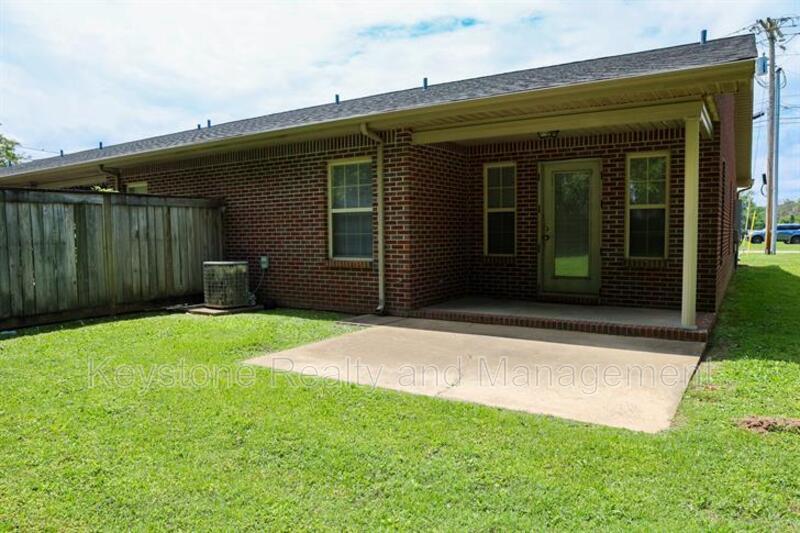 755 Sivley Road property image
