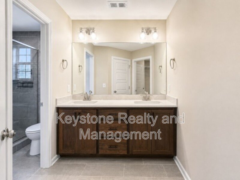 384 Wingfield Drive property image