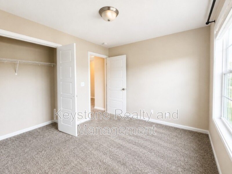 384 Wingfield Drive property image