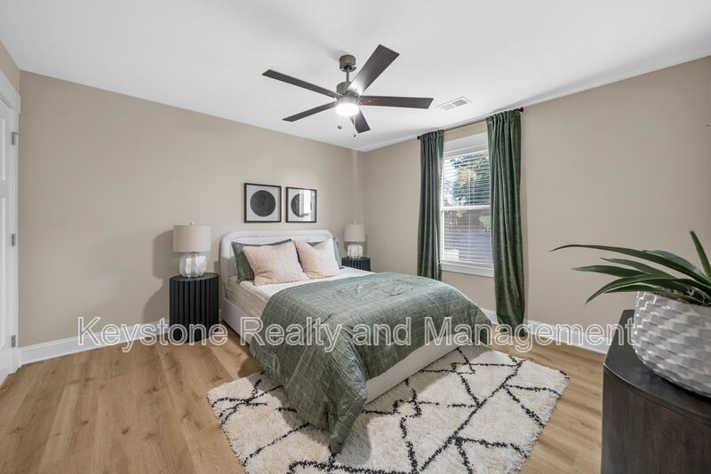 302 Wisteria Lane property image