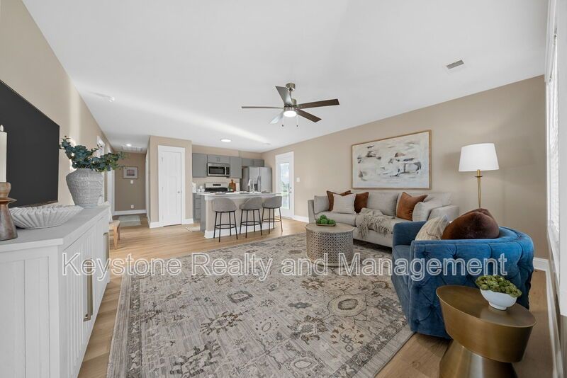 304 Wisteria Lane property image