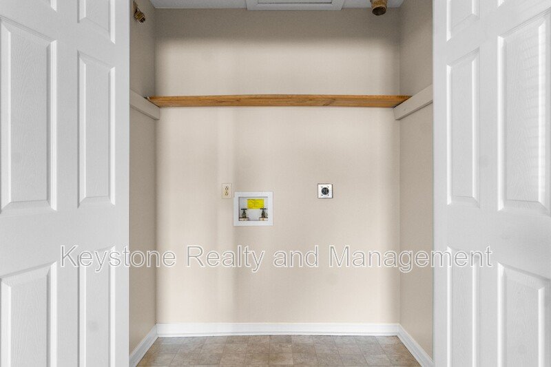 308 Thompsonville Lane Unit 805 property image