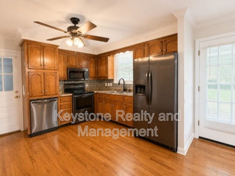 2111 Fleming Road property image