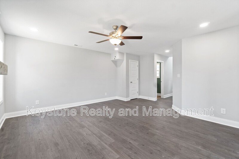 1093 Winesap Road property image