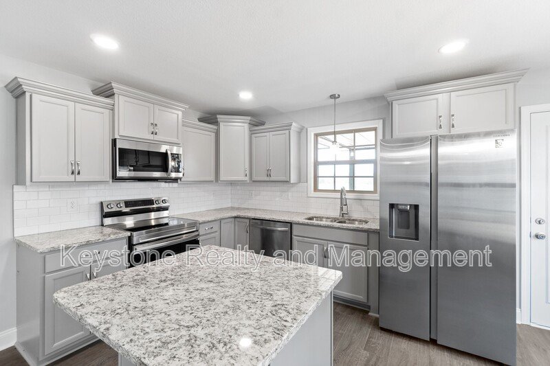 1093 Winesap Road property image
