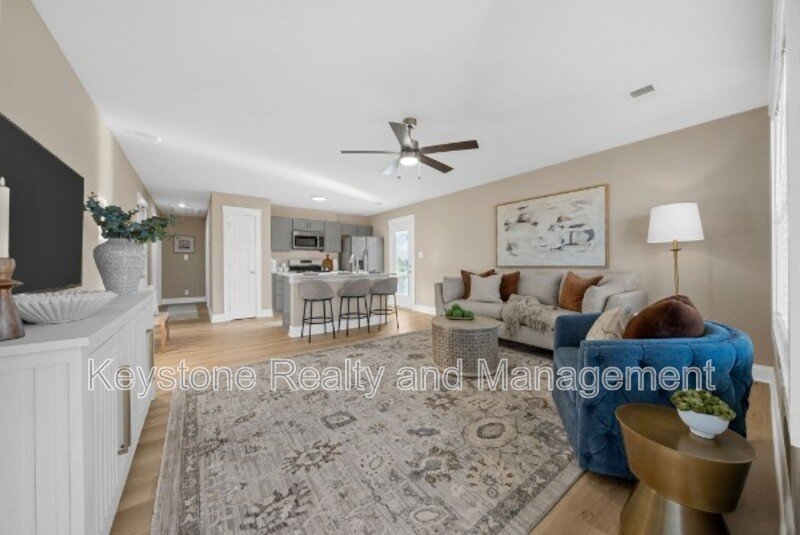 312 Wisteria Lane property image