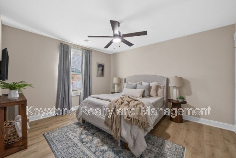 312 Wisteria Lane property image