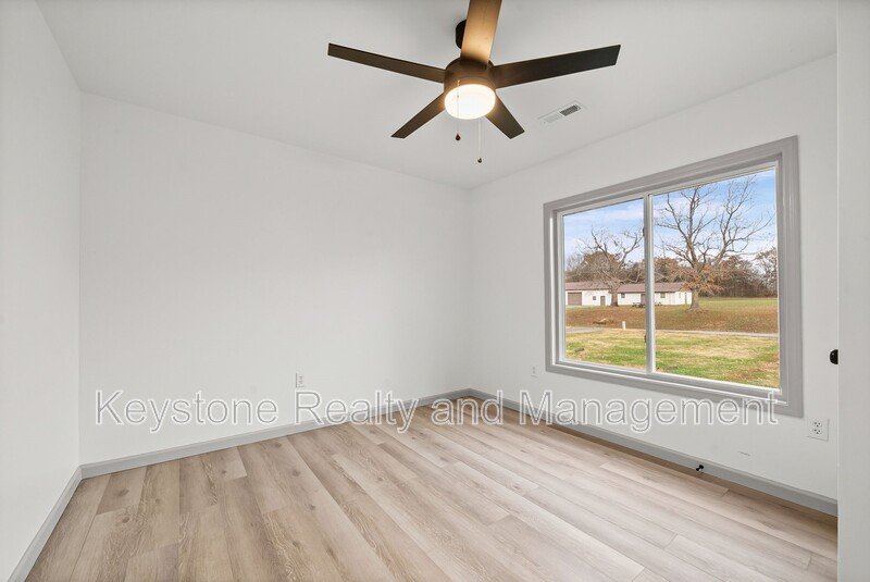 225 Military Road property image