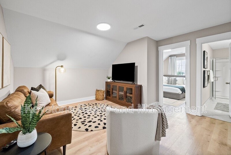 15007 Fort Campbell Blvd property image