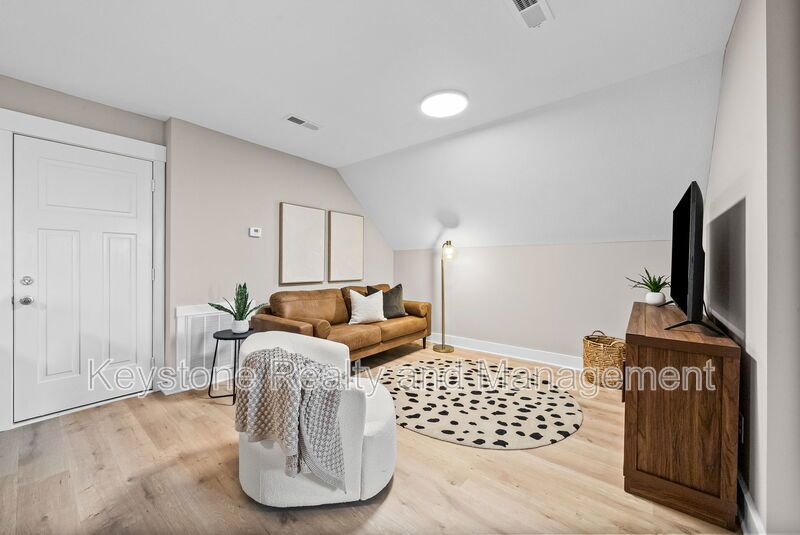 15007 Fort Campbell Blvd property image