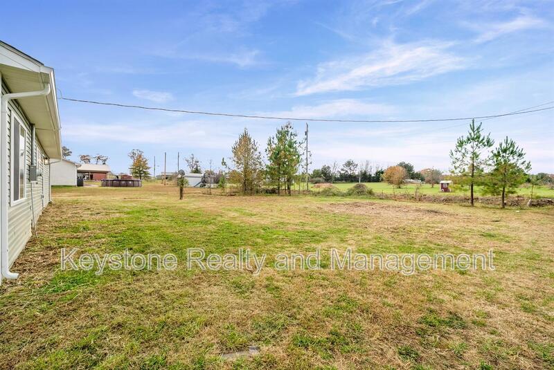 225 Military Road property image