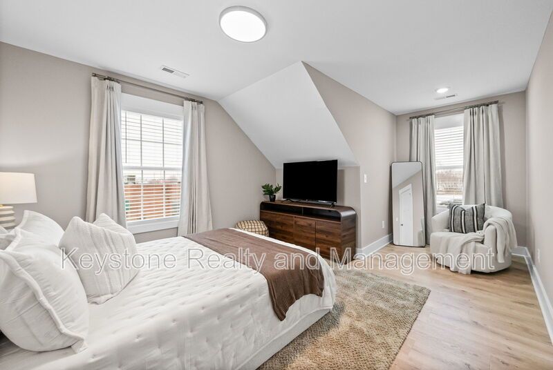 15007 Fort Campbell Blvd property image