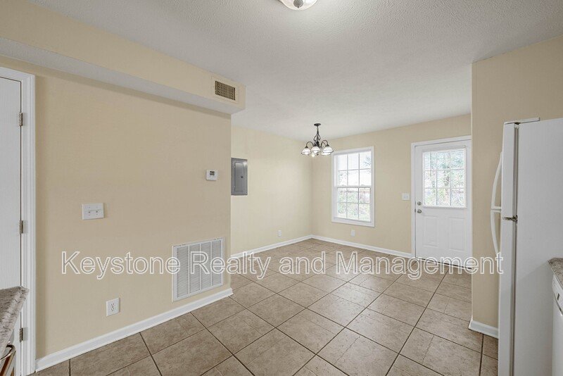 2332 Raleigh Court property image