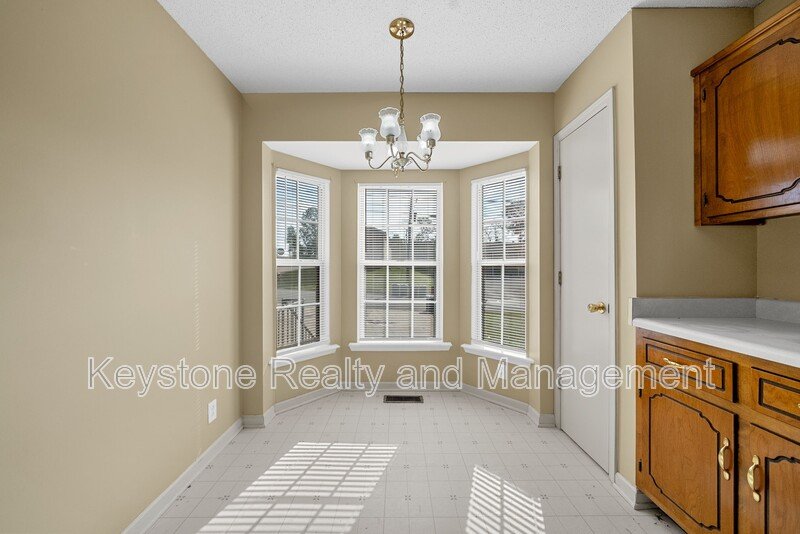 3252 Tower Drive property image