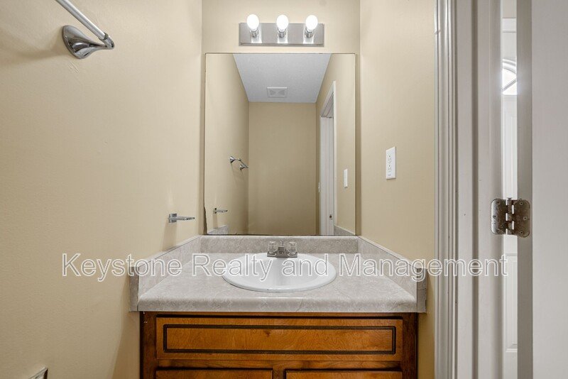 3252 Tower Drive property image