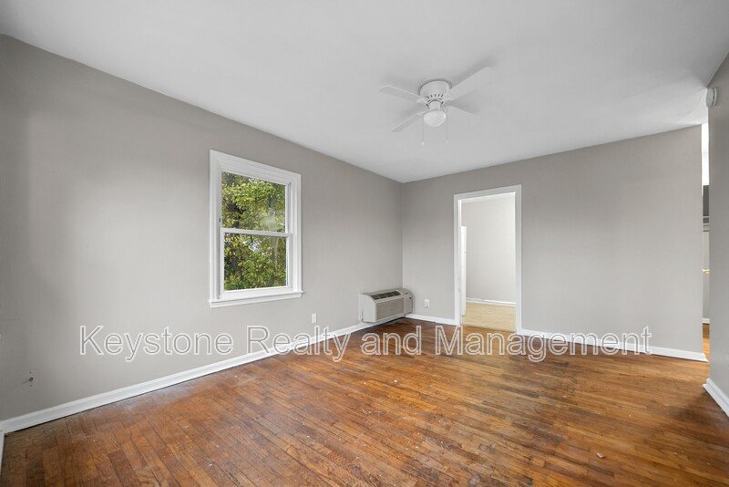 1525 Ferrel Street Unit 8 property image