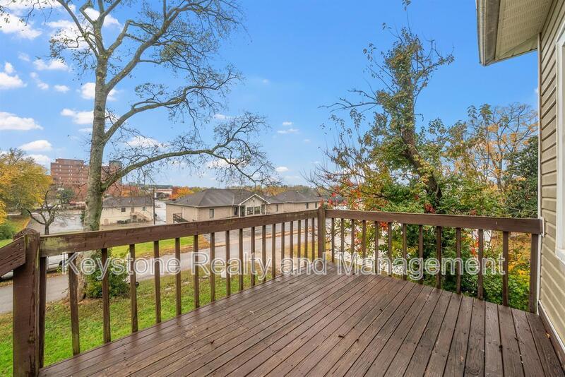 1525 Ferrel Street Unit 8 property image