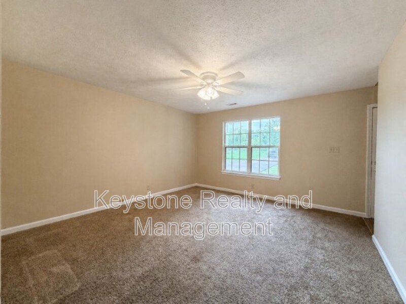 2050 Carneal Lane property image