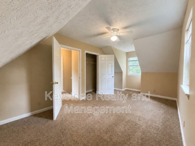 2050 Carneal Lane property image