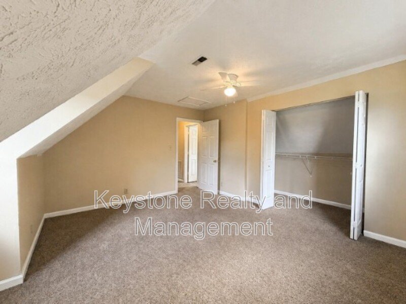 2050 Carneal Lane property image