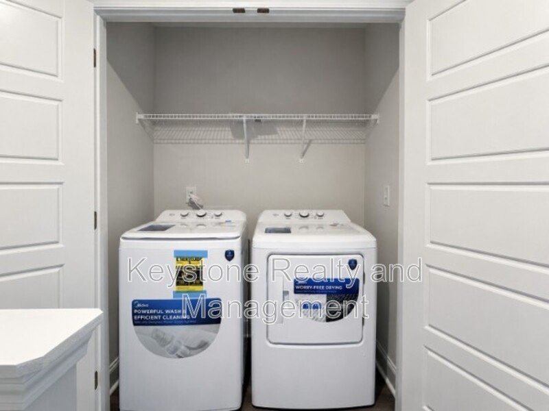 1306 W. Woodland Valley Lane property image