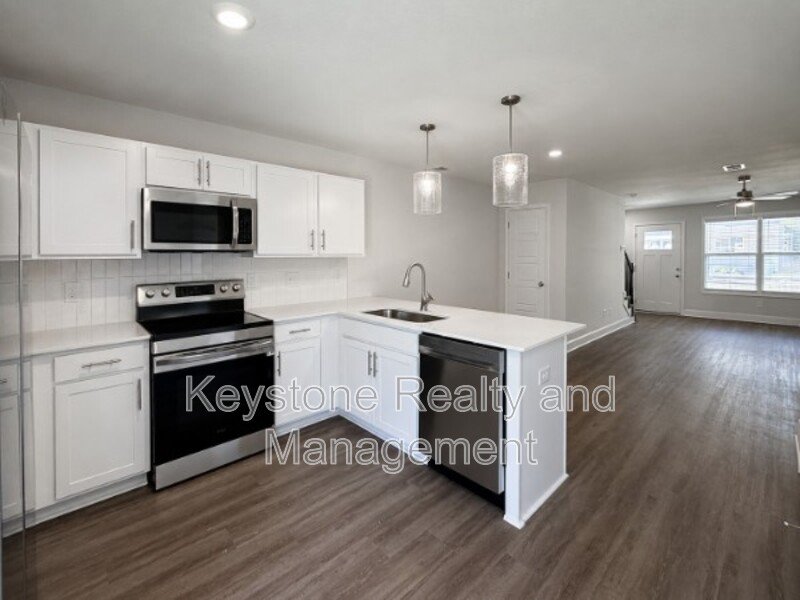 1203 W. Woodland Valley Lane property image