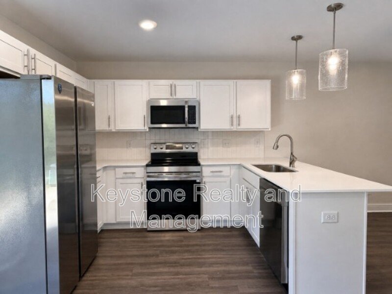 1205 W. Woodland Valley Lane property image