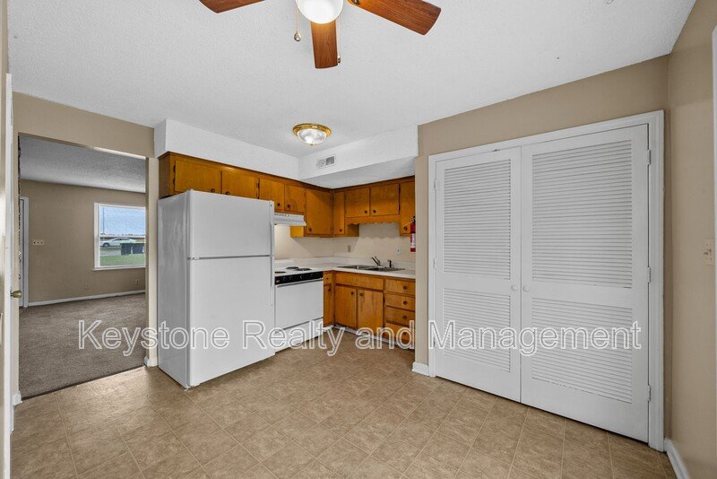 1070 Pembroke Oak Grove Road Unit 26 property image