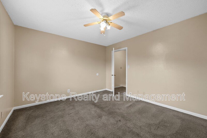 1070 Pembroke Oak Grove Road Unit 26 property image