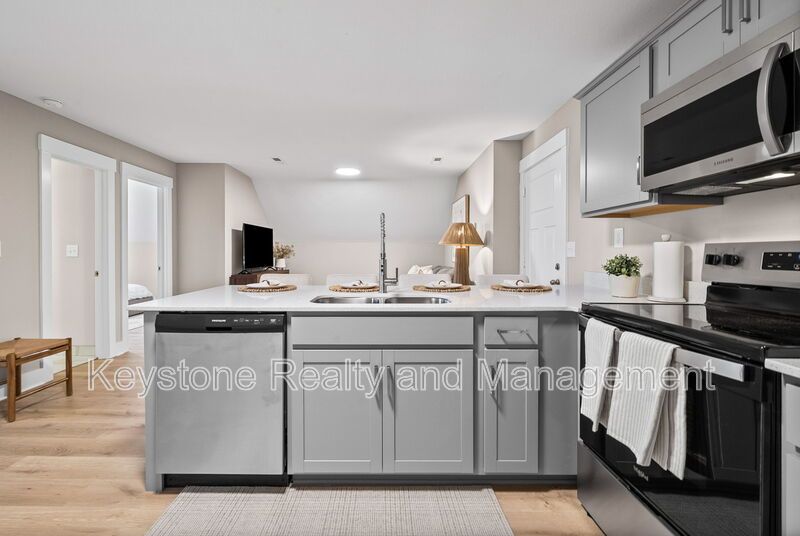 15009 Fort Campbell Blvd property image