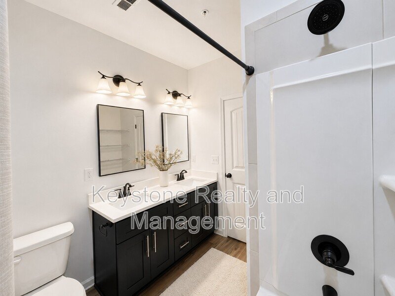 2425 Pea Ridge Road Unit A-403 property image