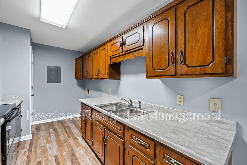 1935 High Street Unit 3 property image