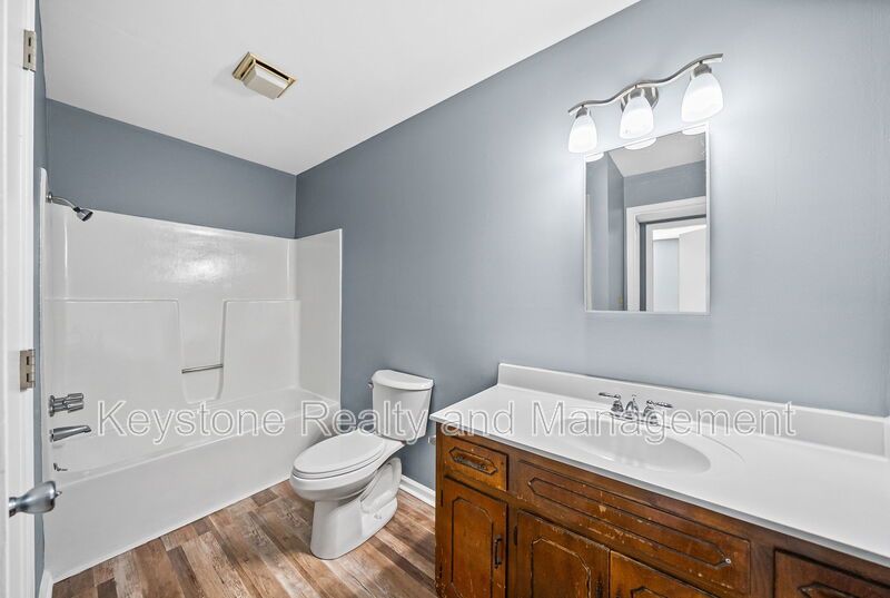 1935 High Street Unit 3 property image