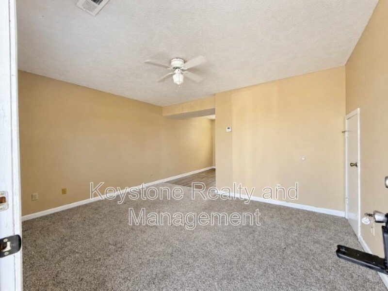 1375 Thompsonville Lane property image