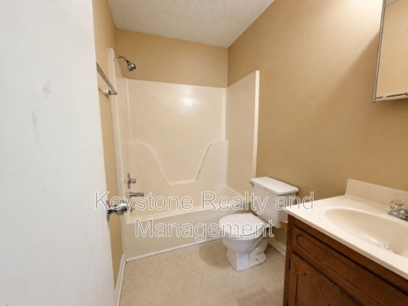 1375 Thompsonville Lane property image