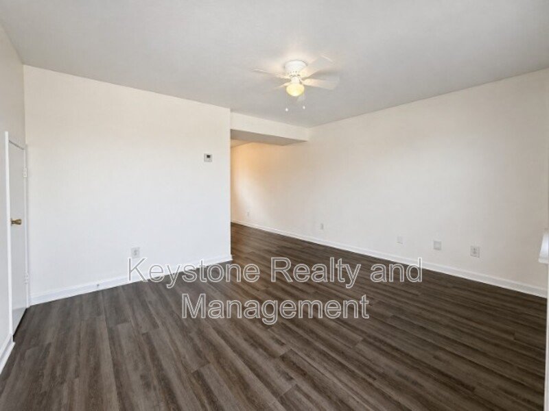 1375 Thompsonville Lane property image