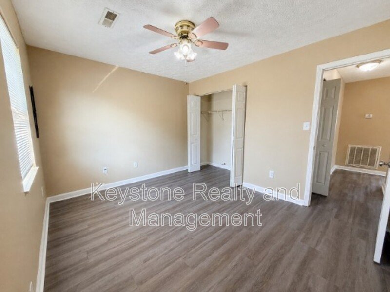 298 Thompsonville Lane Unit 702 property image