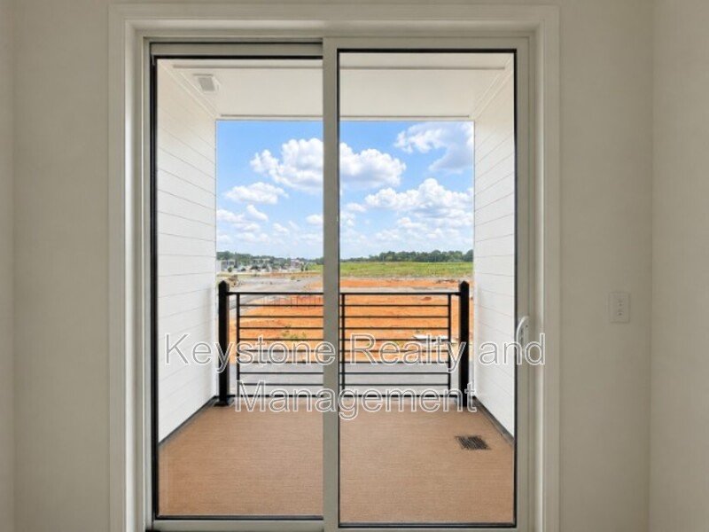2425 Pea Ridge Road Unit B-205 property image