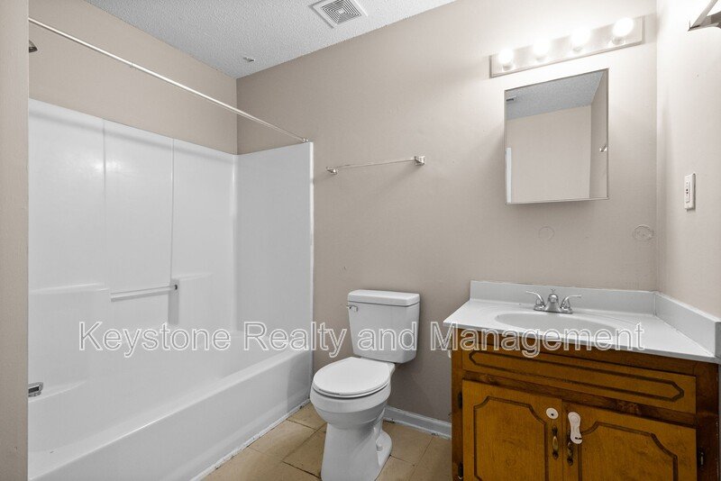 1375 Thompsonville Lane Unit 49 property image