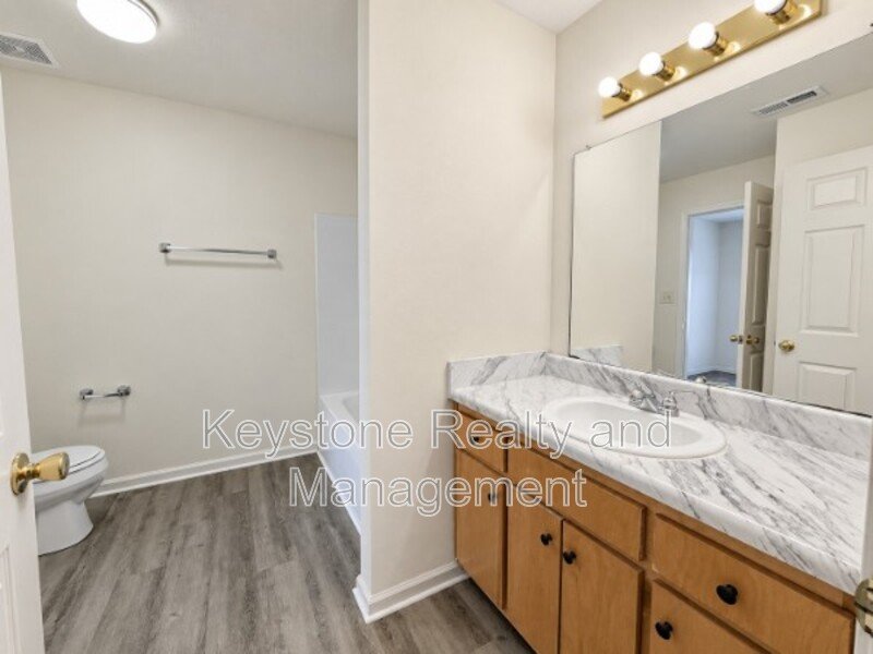 512 Peachers Ridge Road Unit 2B property image