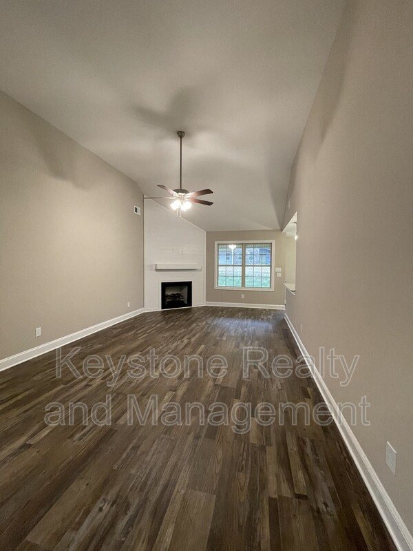 812 Lillian Grace Drive property image
