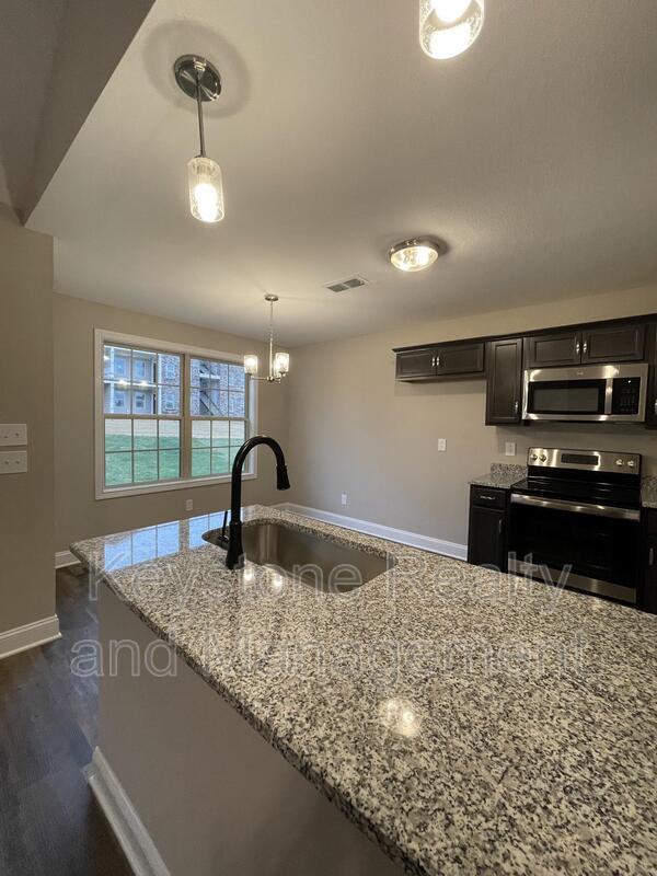 812 Lillian Grace Drive property image