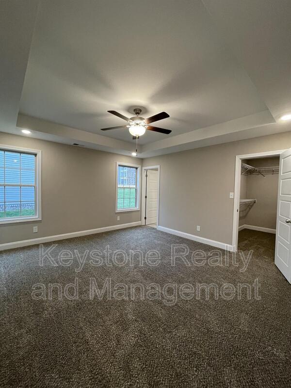 812 Lillian Grace Drive property image